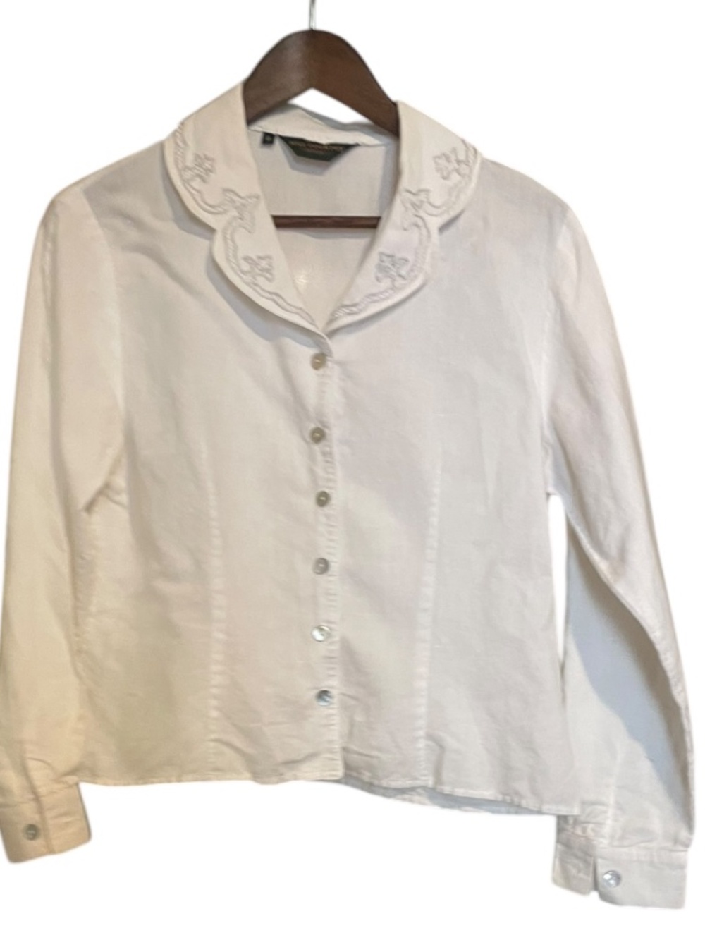 Hill Country Made in the USA Embroidered Vintage White Blouse Size 6 EUC